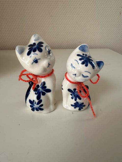 Set handbeschilderde Delfts blauwe kattenbeeldjes, Antiek en Kunst, Antiek | Porselein, Ophalen of Verzenden
