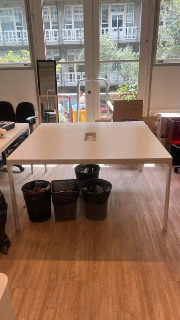 Ikea bureau’s // 25 euro per stuk - afbeelding 2