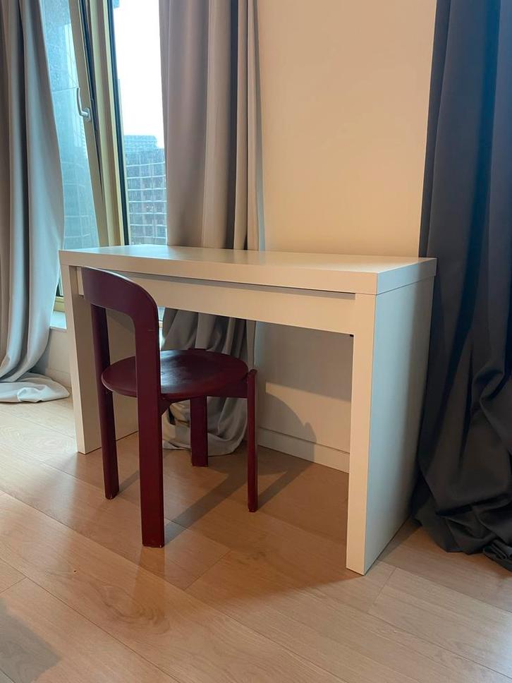 IKEA MALM toilettafel / kaptafel / bureautje, Huis en Inrichting, Bureaus, Zo goed als nieuw, Ophalen