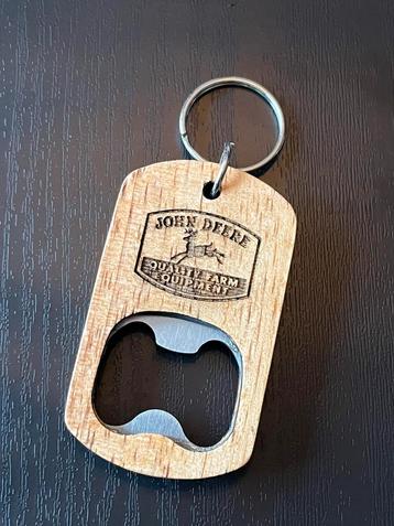 John deere bieropener sleutelhanger boerderij hert trekker beschikbaar voor biedingen