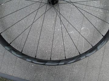 MTB WIELSET RACEFACE ARC 27 MET INDUSTRY NINE NAVEN beschikbaar voor biedingen