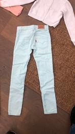 Leuke groene Levi’s skinny jeans mt 128, Broek, Meisje, Ophalen of Verzenden, Zo goed als nieuw