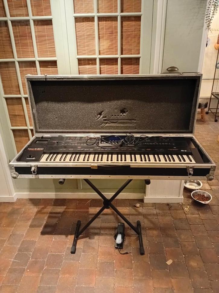 Roland g-800 work station., Muziek en Instrumenten, Synthesizers, Zo goed als nieuw, 76 toetsen, Roland, Met standaard, Ophalen
