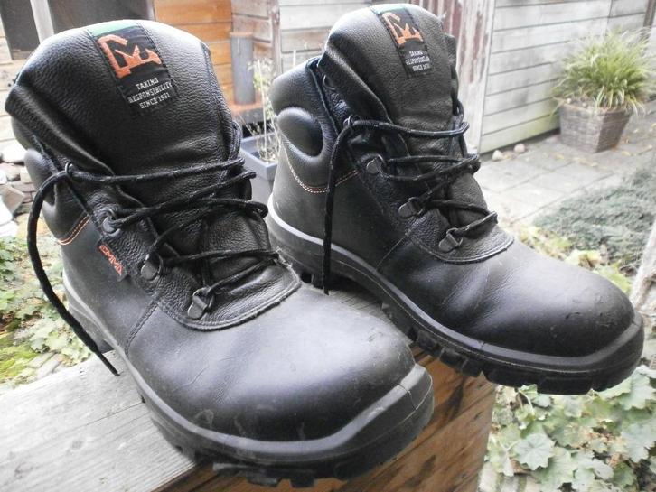 werkschoenen maat 45 stalen neuzen en zool. Emma safety, Doe-het-zelf en Verbouw, Veiligheidskleding, Zo goed als nieuw, Ophalen of Verzenden