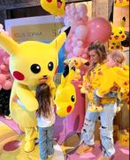Pikachu mascotte te koop, Hobby en Vrije tijd, Feestartikelen | Verhuur, Zo goed als nieuw, Ophalen, Verjaardag