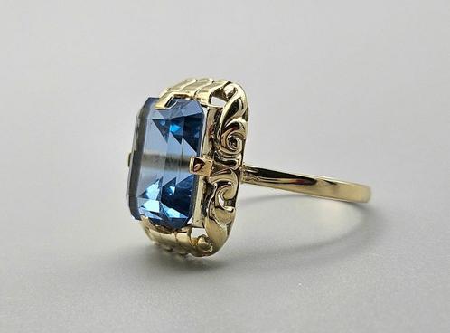 Gouden antieke ring met edelsteen aquamarijn. 2024/190, Sieraden, Tassen en Uiterlijk, Antieke sieraden, Ring, Goud, Met edelsteen