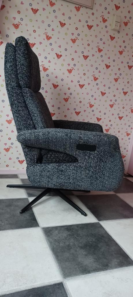 Fauteuil serie medium electrisch draadloos ., Huis en Inrichting, Fauteuils, Nieuw, Ophalen