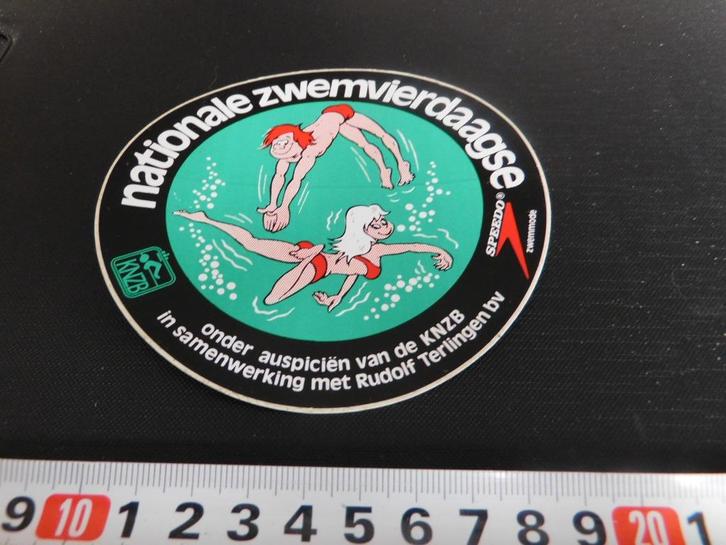 stickers KNZB Nationale zwemvierdaagse SPEEDO Zwart, Verzamelen, Stickers, Zo goed als nieuw, Ophalen