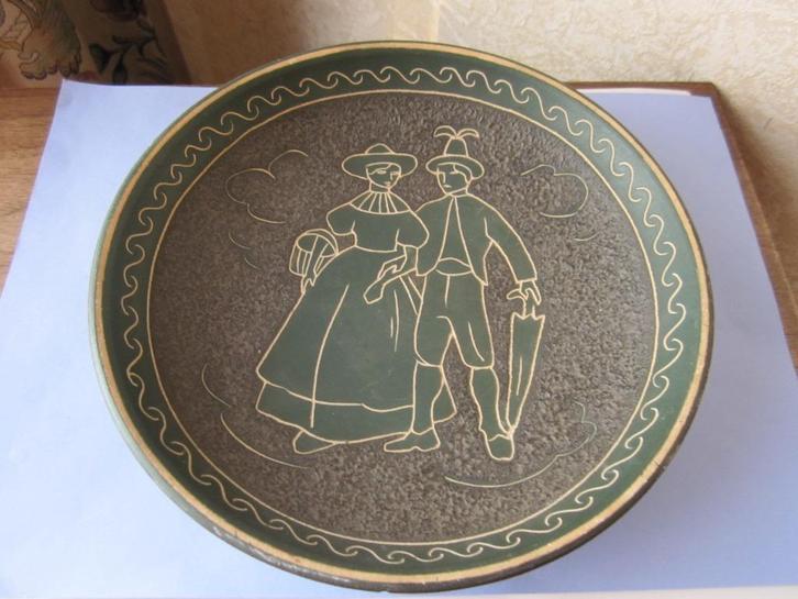 Mooie Gmündner keramiek schaal - sgraffito dekor, Antiek en Kunst, Antiek | Keramiek en Aardewerk, Verzenden