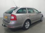 Skoda Octavia Combi 1.4 TSI Elegance NAVI/TRHAAK/CLIMA/CRUIS, Auto's, Euro 5, Stof, Gebruikt, 4 cilinders