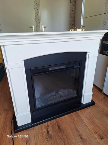 Elctriche  sfeer openhaard.  beschikbaar voor biedingen