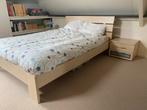Bed, Huis en Inrichting, Tweepersoons, Zo goed als nieuw, Hout, 140 cm