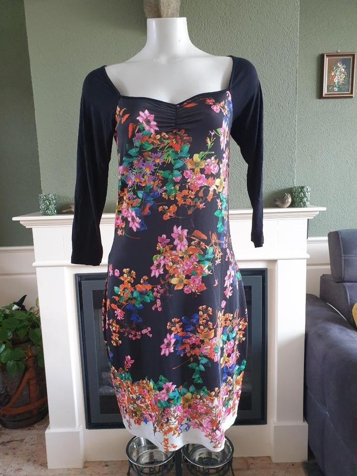 Zoi leuk vlot schattig bloemen jurk S 36 | Gratis Verzenden, Kleding | Dames, Jurken, Zo goed als nieuw, Maat 36 (S), Zwart, Boven de knie