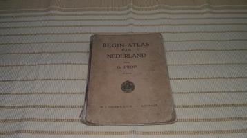 Atlassen Nederland+Duitsland+Wereld in Landkaarten en Platen beschikbaar voor biedingen