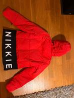 Nikkie ski jas rood maat 38, Kleding | Dames, Wintersportkleding, Ophalen of Verzenden, Zo goed als nieuw, Maat 38/40 (M), Jack