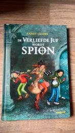 Annet Jacobs - De verliefde juf wordt spion, Fictie algemeen, Ophalen of Verzenden, Zo goed als nieuw, Annet Jacobs
