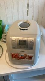 Broodbakmachine Domo tegen elk aannemelijk bod (verhuizing), Ophalen, Zo goed als nieuw, Met timer, Meer dan 10 programma's