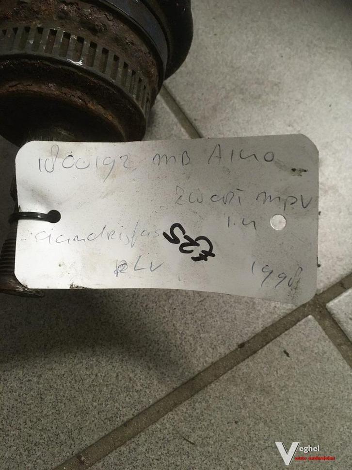 Mercedes a 140  aandrijfas Links en rechts voor 1998, Auto-onderdelen, Transmissie en Toebehoren, Gebruikt, Ophalen of Verzenden