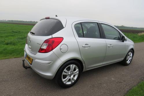 Opel Corsa 1.3 CDTI 95pk Eco Flex 5 drs Cosmo 2010 Airco, Auto diversen, Schadeauto's, Handgeschakeld, Diesel, MPV, Zilver of Grijs