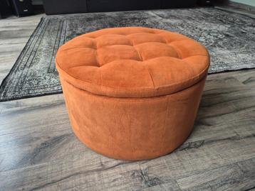 Poef oranje velours / velvet met opbergruimte beschikbaar voor biedingen