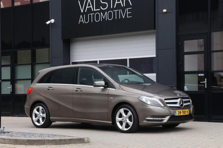 Mercedes-Benz B-klasse 200 Ambition | Xenon LED | Trekhaak |, Auto's, Mercedes-Benz, Bedrijf, Te koop, B-Klasse, ABS, Airconditioning