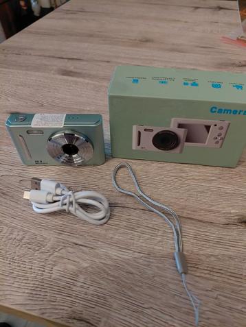 Digitale Camera - Compact Model beschikbaar voor biedingen