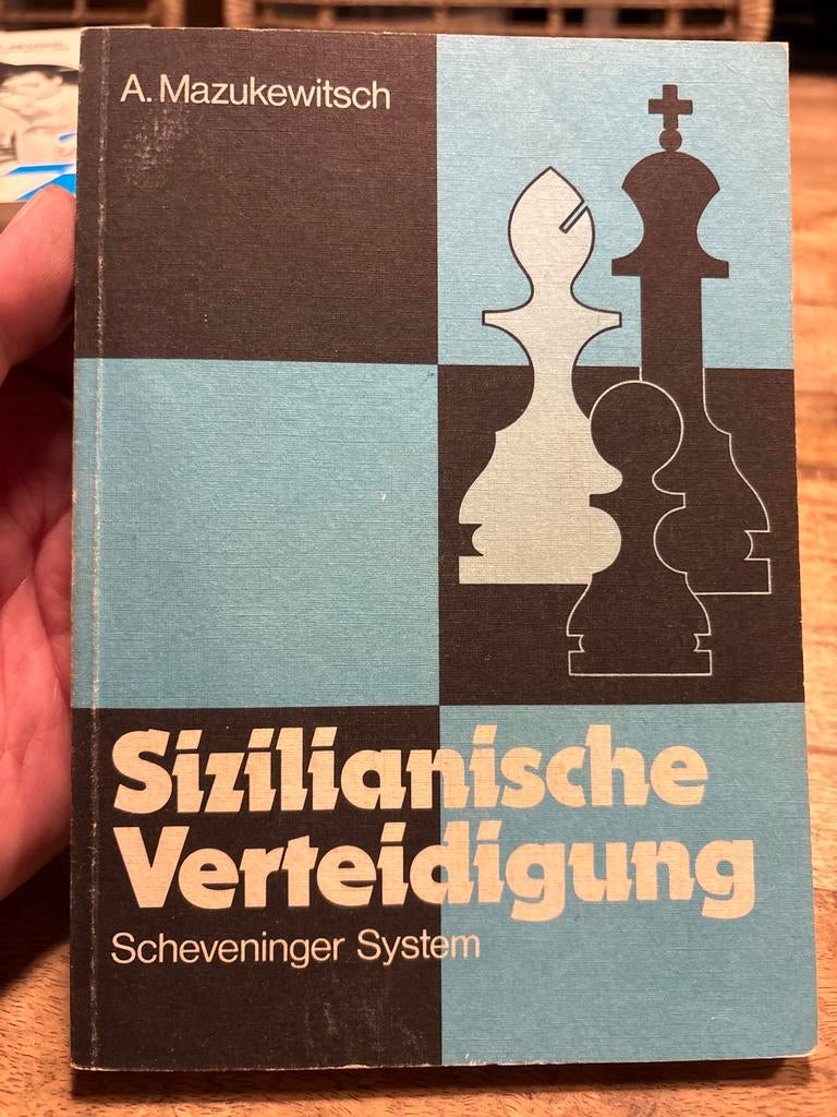Sizilianische Verteidigung - Schaakboek, Ophalen of Verzenden
