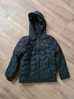 Stoere, zwarte winterjas van JM Shoeby - maat 134/140 - zgan, Jongen of Meisje, Ophalen of Verzenden, Zo goed als nieuw, Shoeby