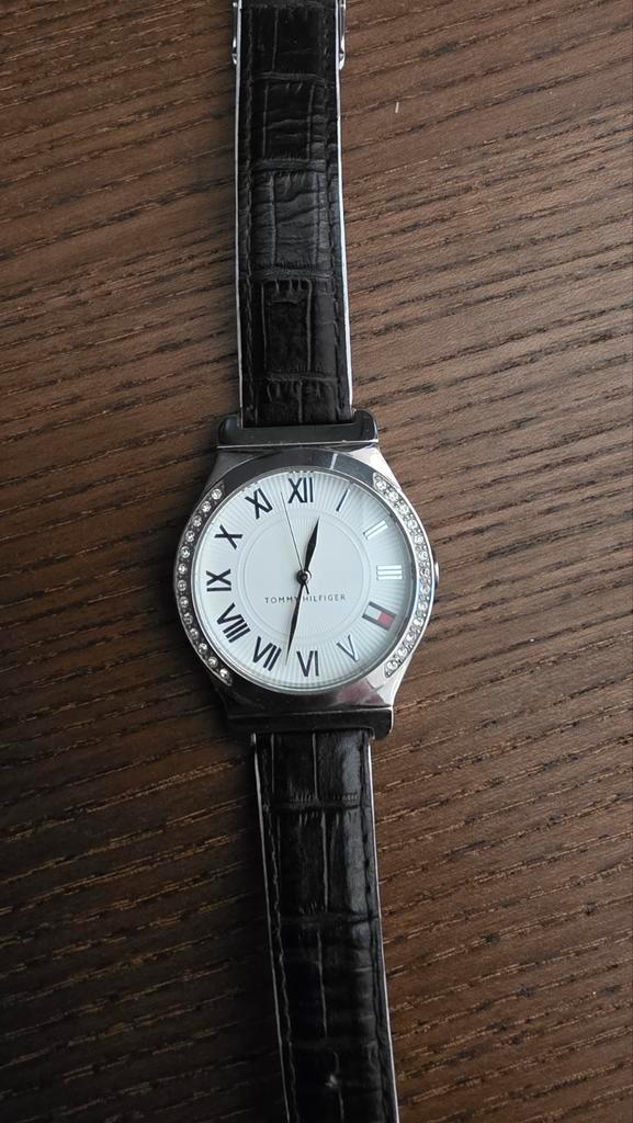 Tommy Hilfiger Horloge Omkeerbare Band, Sieraden, Tassen en Uiterlijk, Horloges | Dames, Ophalen of Verzenden