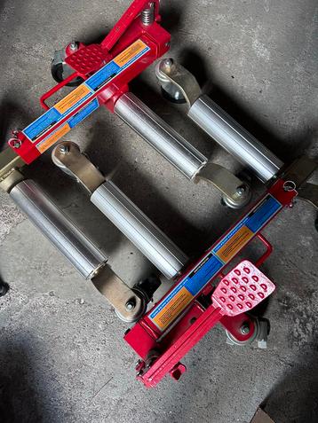 2x Auto Movers Hydraulisch - Verplaats je auto gemakkelijk! beschikbaar voor biedingen
