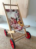 Vintage houten poppenwagen – stevig & decoratief, Kinderen en Baby's, Speelgoed | Poppen, Ophalen of Verzenden, Gebruikt, Babypop