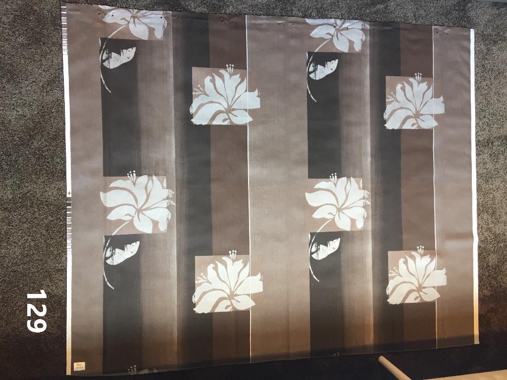 Lap stof bruin bloem 110 x 140 cm KK Hilde gordijnstof, Bruin, Ophalen of Verzenden, Zo goed als nieuw, 30 tot 120 cm