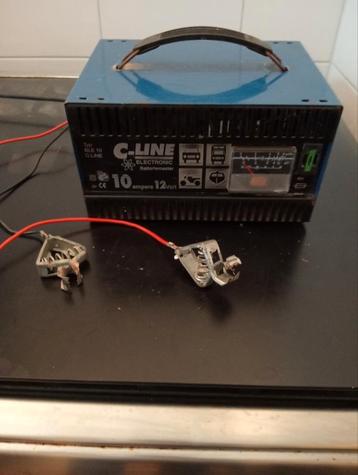 Accu lader zie foto,s beschikbaar voor biedingen