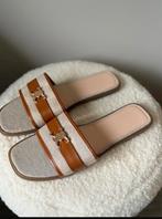 Leuke slippers maat 39, Slippers, Bruin, Nieuw, Ophalen of Verzenden