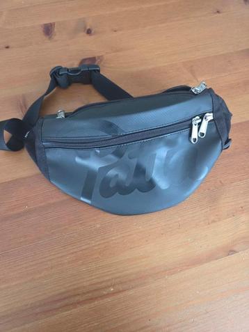 Patta Faux Leather Heuptas. beschikbaar voor biedingen