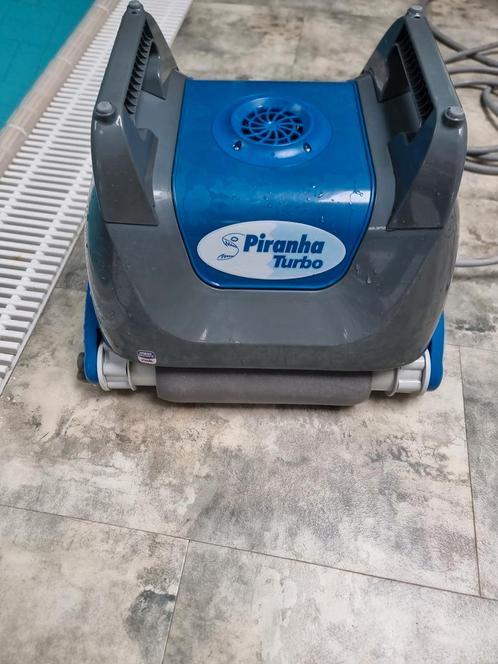 Zwembadrobot Pirana turbo bodemzuiger bodemreiniger., Tuin en Terras, Zwembad-toebehoren, Zo goed als nieuw, Reinigingsmiddel