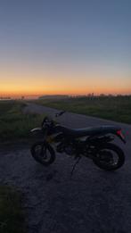 2014 derbi senda, Fietsen en Brommers, Brommers | Derbi, Ophalen, 6 versnellingen, Gebruikt, Maximaal 45 km/u