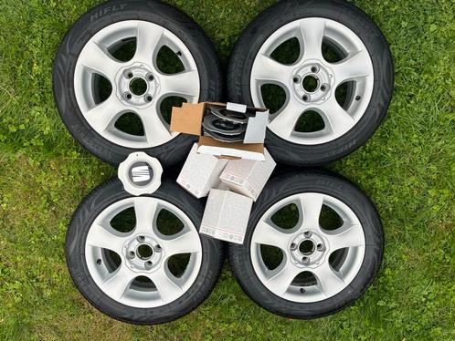 Officiële Seat velgen - 15 inch (+ naafdoppen en remblokjes), Auto-onderdelen, Banden en Velgen, Banden en Velgen, Zomerbanden