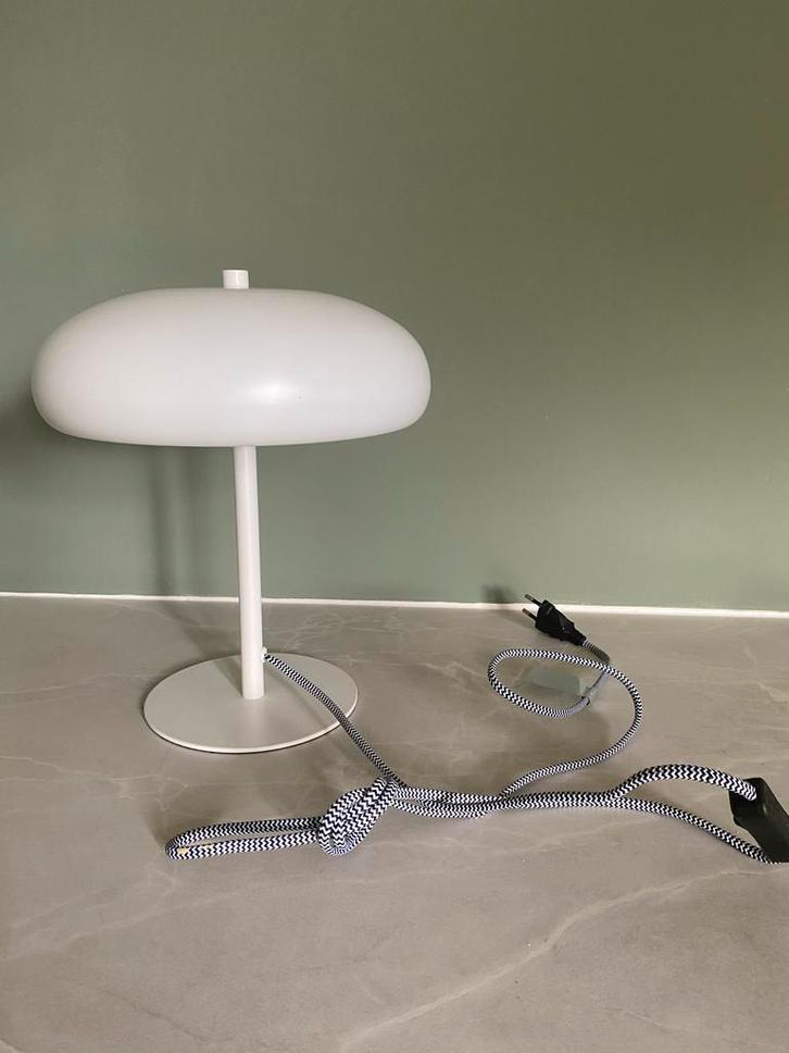 Leitmotiv Tafellamp - Stijlvol Design, Huis en Inrichting, Lampen | Vloerlampen, Gebruikt, Minder dan 100 cm, Metaal, Ophalen