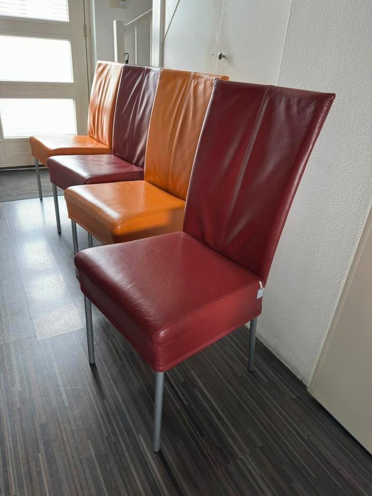Eetkamerstoelen echt leer 4x merk IN House, Huis en Inrichting, Stoelen, Zo goed als nieuw, Vier, Leer, Rood, Ophalen