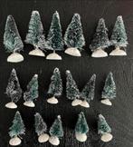 17 miniatuur kerstboompjes / denneboompjes / boompjes, Ophalen of Verzenden, Zo goed als nieuw