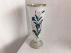 Vaas melkglas bloemen, Antiek en Kunst, Antiek | Vazen, Ophalen of Verzenden