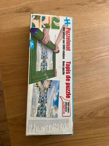 Puzzel met puzzel mat beschikbaar voor biedingen