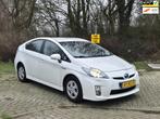 Toyota Prius 1.8 Executive/ STOEL VERW/ PARK ASSIST/ LEER/ C, Gebruikt, Zwart, 4 cilinders, Wit