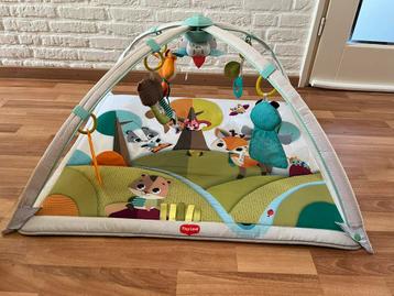 Baby gym beschikbaar voor biedingen