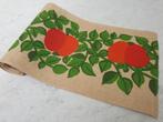 Zweeds linnengoed: Tafelloper appeltjes vintage, Ophalen of Verzenden, Zo goed als nieuw, Tafelkleed of Tafelzeil