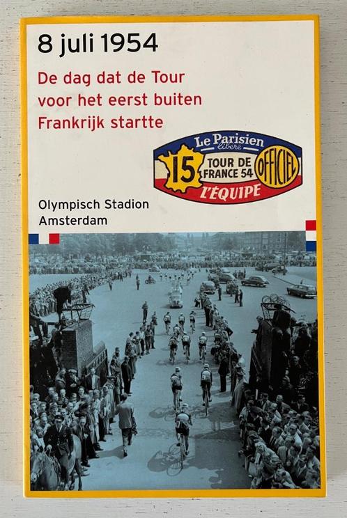 8 juli 1954 - Olympisch Stadion Amsterdam, Boeken, Sportboeken, Zo goed als nieuw, Ophalen of Verzenden