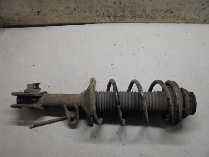 Schokdemperpoot links-voor van een Suzuki Alto, Auto-onderdelen, Ophanging en Onderstel, Suzuki, Gebruikt, 3 maanden garantie