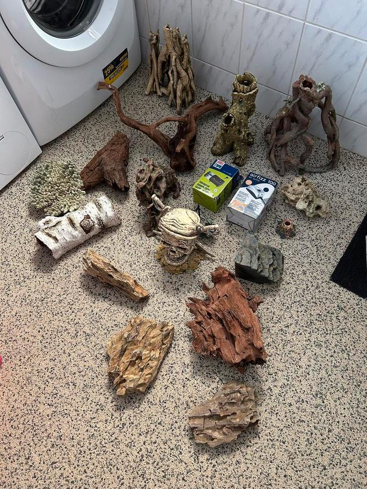 Opruiming aquarium diverse artikelen, Dieren en Toebehoren, Reptielen en Amfibieën | Toebehoren, Gebruikt, Ophalen