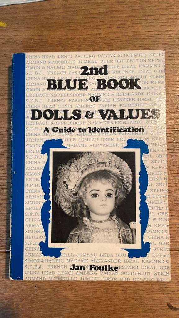 Bleu Book Dolls & Values Jan Foulke, Verzamelen, Poppen, Gebruikt, Pop, Ophalen of Verzenden